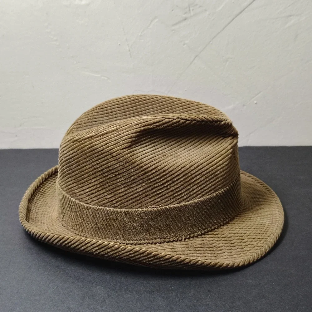 VINTAGE Fedora Hat Men 7 1/8 Gold Corduroy Paisley Lining Feather 1960s